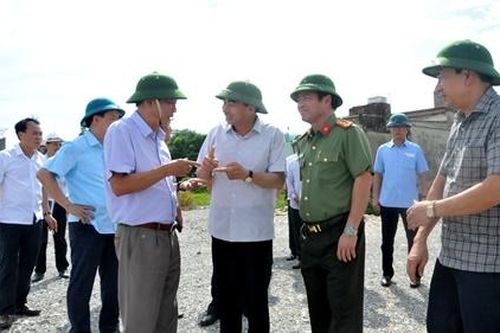 Đồng chí Chủ tịch UBND tỉnh kiểm tra các dự án hạ tầng khu công nghiệp Gián Khẩu mở rộng và khu nhà ở công nhân cùng dịch vụ
