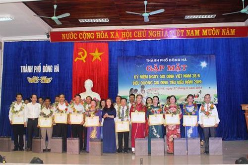 Thành phố Đông Hà biểu dương gia đình tiêu biểu năm 2019