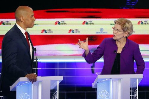 Thành viên đảng Dân chủ 'đụng độ' lẫn nhau trong nỗ lực đánh bại Tổng thống Trump
