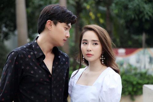'Về nhà đi con': Vũ đi Đài Loan với 'cá sấu chúa', Thư gạt nước mắt