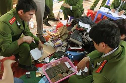 Bộ Công an đột kích sới bạc ở Bắc Giang, bắt giữ hơn 70 người