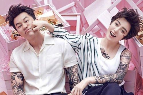 Những khoảnh khắc thời trang đôi của Phạm Băng Băng và Lý Thần