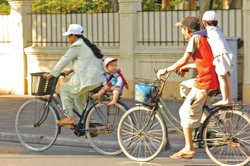 Túp lều tranh sẽ không đủ che chở trái tim vàng?