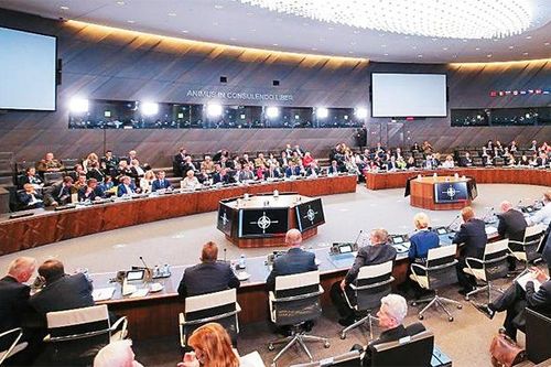 NATO cảnh báo về INF