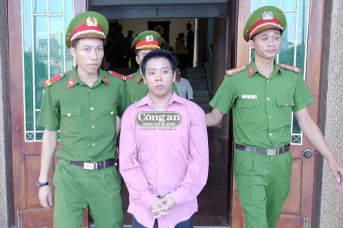 Con chém cha vì tờ sổ đỏ