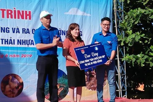 Đoàn khối các cơ quan Trung ương tổ chức nhiều hoạt động tại Lý Sơn