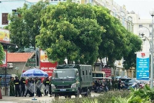 Vụ hỗn chiến tại biển Hải Tiến: Bắt tạm giam một chủ nhà hàng và 10 đối tượng