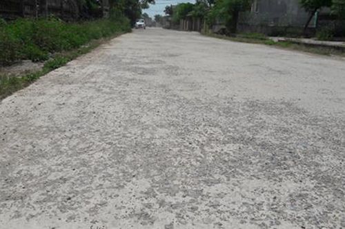 Nghệ An: Đường gần 5 tỷ đồng chưa nghiệm thu bàn giao đã hư hỏng