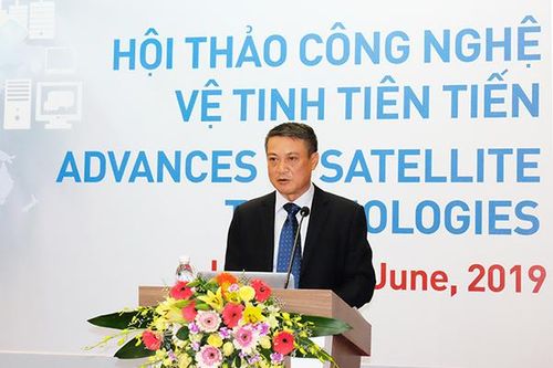 Việt Nam cần thích ứng thế nào trước sự phát triển của vệ tinh Internet?