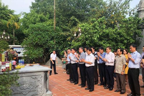 Đoàn đại biểu Thông tấn xã Việt Nam tới thăm và làm việc tại Hải Phòng