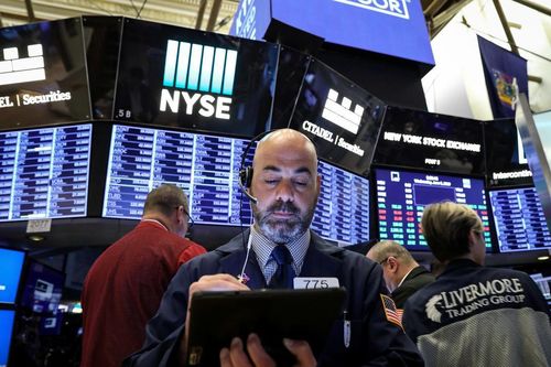 S&P 500 hồi phục sau 4 phiên giảm liên tiếp