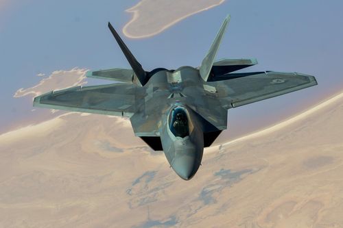 Mỹ triển khai tiêm kích F-22 đến canh chừng Iran