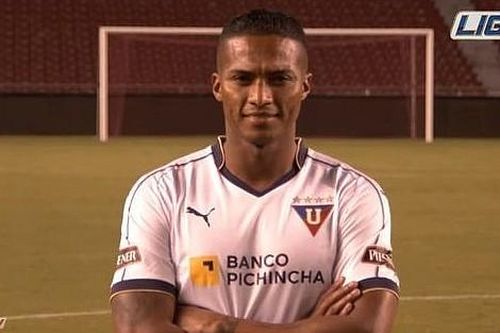 Rời khỏi MU, Valencia từ chối các lời mời béo bở để đi đâu?