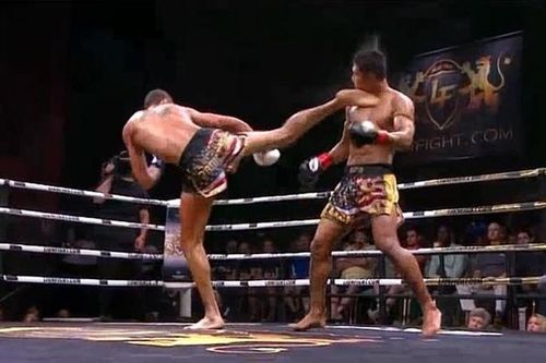 Mục kích 10 pha knock-out ấn tượng nhất ở sàn đấu Muay Thái năm 2019