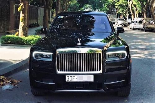 'Siêu SUV' Rolls-Royce Cullinan hơn 41 tỷ đầu tiên tại VN ra biển số
