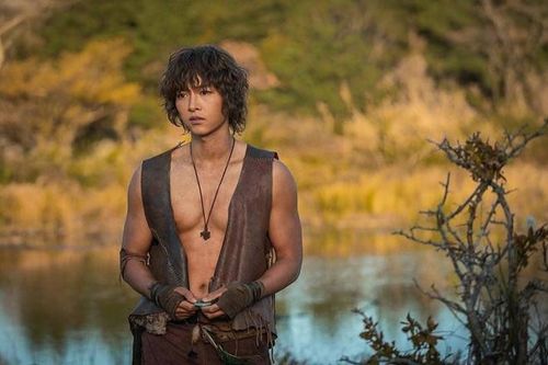 Phim đang phát sóng của Song Joong Ki không bị ảnh hưởng vì vụ ly hôn