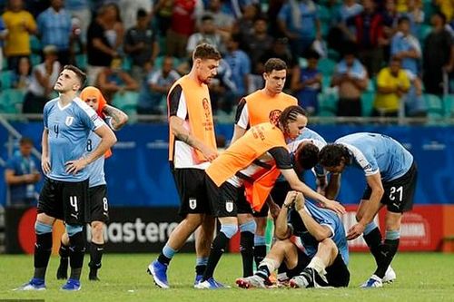ĐIỂM NHẤN Uruguay 0-0 Peru (pen. 4-5): Luis Suarez là tội đồ, Uruguay gục ngã trước VAR