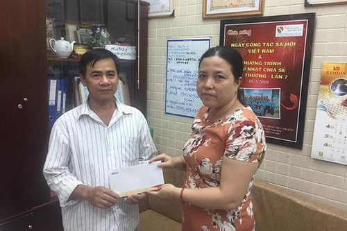 Trao hơn 257 triệu đồng cho Nguyễn Quốc Vinh