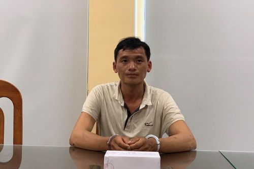 Bắt giữ đối tượng vận chuyển 2.000 viên hồng phiến