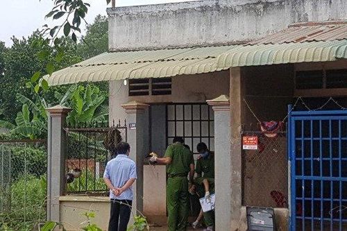 Điều tra thảm kịch gia đình ở Bình Phước: Vợ nằm chết trên sàn nhà, con trai không rõ tung tích