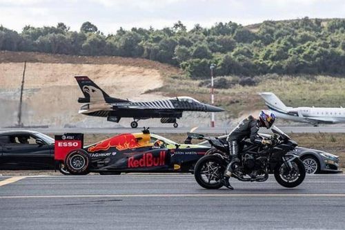 Cuộc đua thú vị giữa siêu xe, xe phân khối lớn, xe đua F1 và máy bay