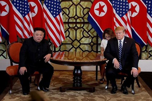 Tin ảnh: Trump - Kim gặp nhau ở biên giới Hàn - Triều