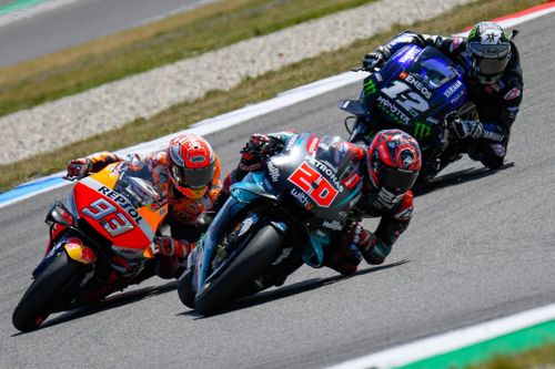 MotoGP chặng 8 - Yamaha lần đầu biết mùi chiến thắng từ đầu giải
