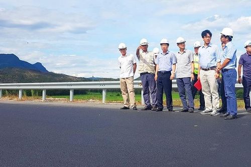 Tổng cục Đường bộ kiểm tra các vị trí hằn lún trên cao tốc Đà Nẵng- Quảng Ngãi