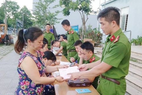 Nỗ lực phục vụ nhân dân