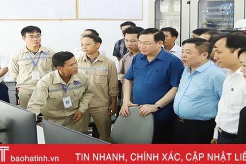 Nhà máy điện mặt trời đầu tiên ở Hà Tĩnh đi vào hoạt động
