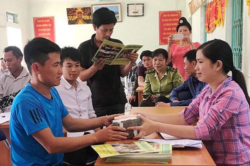 Giúp người dân hiểu hơn về chính sách chi trả DVMTR