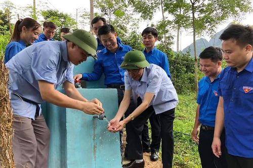 Xây dựng bể xử lý nước sinh hoạt cho đồng bào dân tộc thiểu số