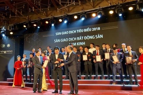 Vinh danh 30 sàn giao dịch bất động sản tiêu biểu năm 2018