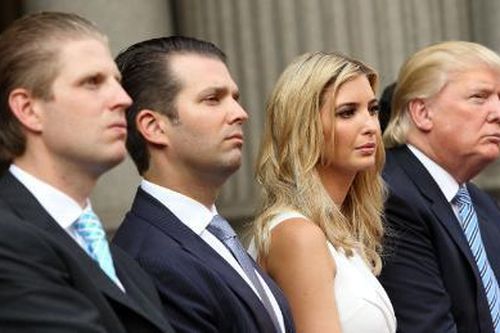Cuối tuần náo loạn của Ivanka và Donald Trump Jr.
