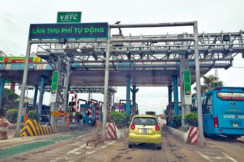 Không kéo dài việc thu phí thủ công trên cao tốc
