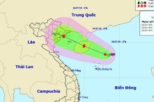 Áp thấp nhiệt đới giật cấp 9 cách quần đảo Hoàng Sa 230 km