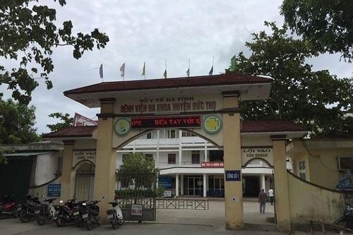 Bộ Y tế vào cuộc vụ bé sơ sinh tử vong với vết thương dài 8 cm trên cổ