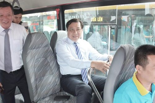 Khai trương thêm 6 tuyến xe buýt công cộng trợ giá mới