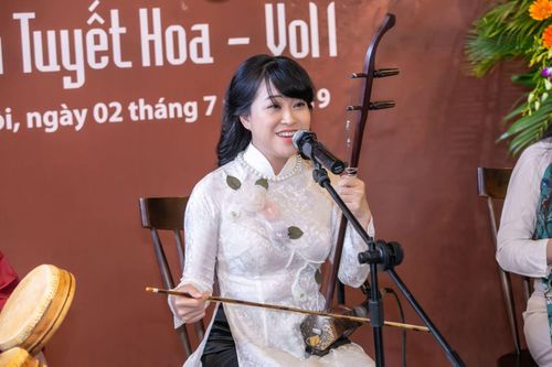 20 năm gắn bó với xẩm, lần đầu tiên Mai Tuyết Hoa ra album