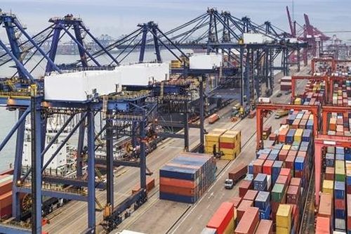 Ngừng bắn thương mại với Trung Quốc, Mỹ quay nòng súng sang EU