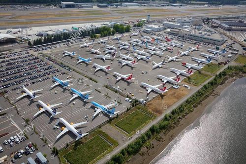 Máy bay 737 Max chiếm chỗ đỗ ôtô của nhân viên Boeing