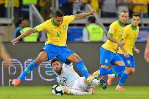 Thắng Argentina 2-0, Brazil giành vé vào chung kết
