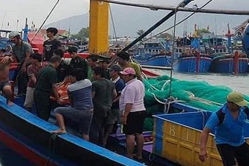 Tìm thấy thi thể 4 ngư dân mất tích trên biển
