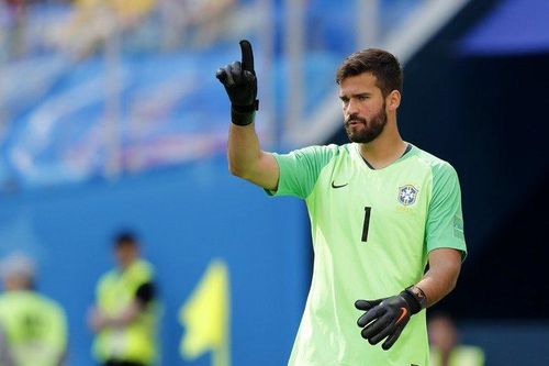 Khuất phục được Messi, thủ môn ĐT Brazil chính thức đi vào lịch sử