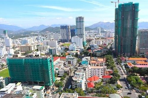 Hạ tầng quá tải dưới sức nóng tăng trưởng du lịch