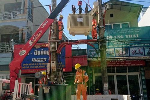 Công ty Ðiện lực Ðiện Biên phục vụ tốt kỳ thi THPT quốc gia