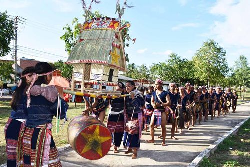 Chờ ngày khai hội du lịch Kbang