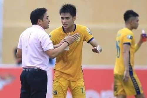 HLV Đức Thắng chia tay CLB Thanh Hóa: Chuyện thường có gì lạ?