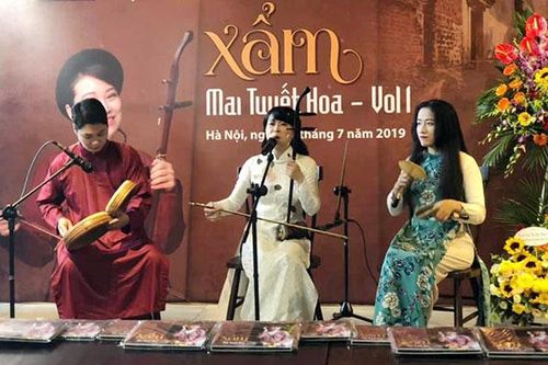 Nghệ sĩ Mai Tuyết Hoa ra mắt album xẩm đầu tay