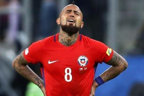 Chile thành cựu vương Copa America sau thất bại 0-3